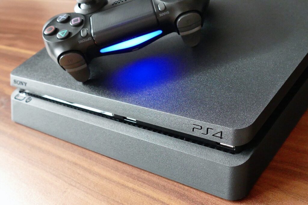 PlayStation4の本体とコントローラー